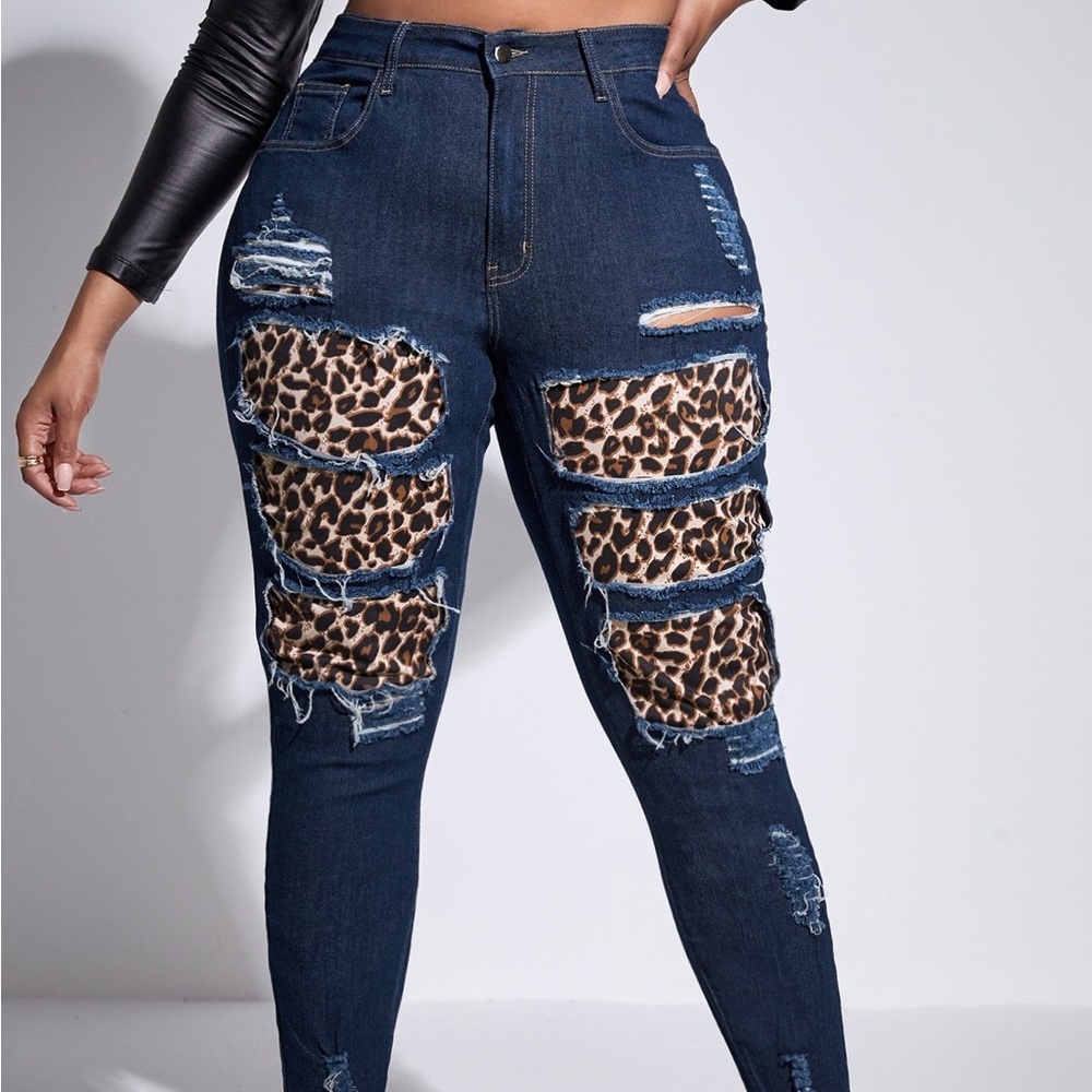 Leopard Patched Distressed Blue Denim Jeans Size 3XL  Pre-owned